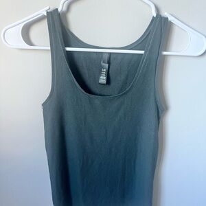 SKIMS Women's Ribbed Tank Top - Dark Gray/green